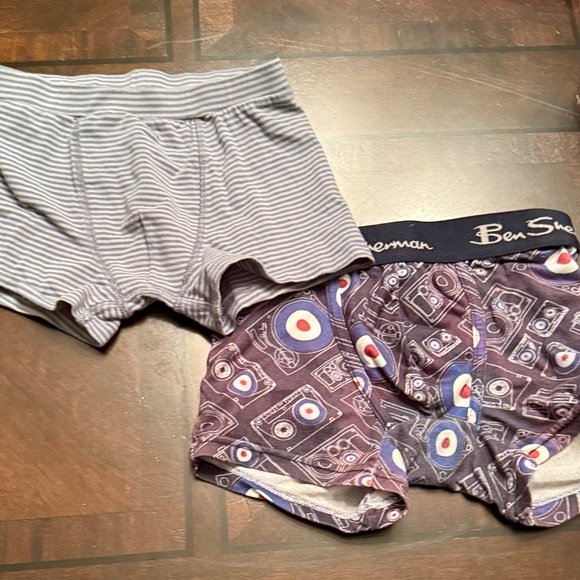 Ben Sherman cassettes andStriped and Patterned Kids Underwear by carters - Picture 1 of 3